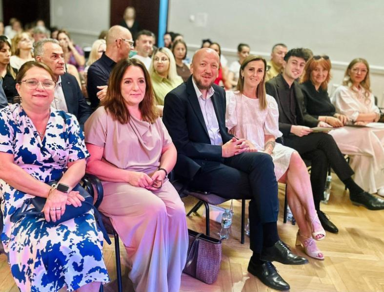 Uroczyste pożegnanie absolwentów Szkoły Podstawowej nr 4 w Ziębicach