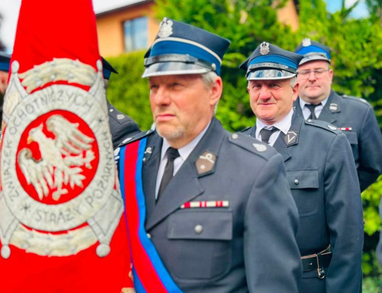 80 lat OSP Henryków. Jubileusz jednostki z udziałem strażaków, mieszkańców i samorządowców