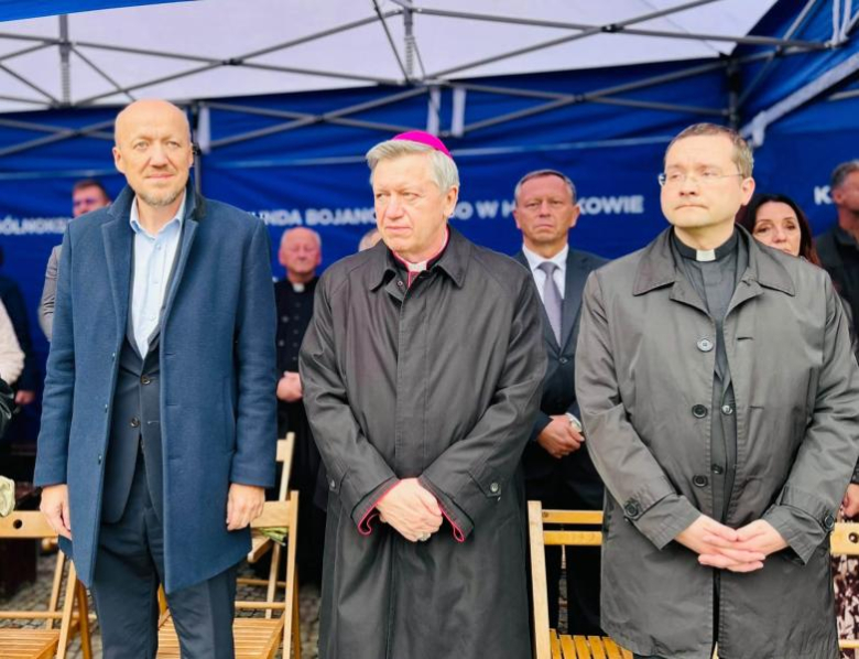 Kadeci z Henrykowa złożyli ślubowanie. Wyróżniono także nauczycieli