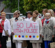 Pół wieku UTW w Polsce. Jubileuszowe obchody na ząbkowickim rynku