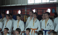 Kolejne medale ząbkowickich karateków