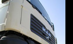 We krwi miał 2,5 promila i siedział za kierownicą tira