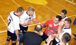 Przegrana w derbach z Wałbrzychem