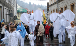 Relacja z Orszaku Trzech Króli w Bardzie