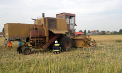 Wyjeżdżali do pożarów słomy i gasili kombajn