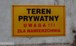 Zmiany wokół ośrodka zdrowia. Jest nowy chodnik. Wyremontują też parking