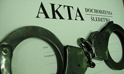 Skradli z piwnicy zabytkowy telefon i aparat fotograficzny [raport ząbkowickiej policji]