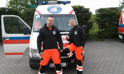 Ząbkowiccy ratownicy medyczni ratowali postrzelonego policjanta