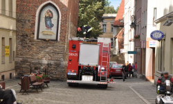 Strażacy ponownie interweniowali na ul. św. Wojciecha w Ząbkowicach Śląskich