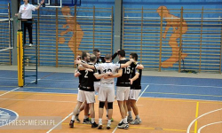 Przełamali złą passę. Siatkarze ZTS Ząbkowice Śląskie pokonali rywali z Kamiennej Góry