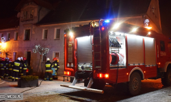 Zostawili potrawę na gazie i zasnęli. Interweniowały trzy zastępy straży pożarnej [foto]