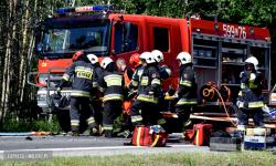 Pożar auta na stacji benzynowej. Był też wypadek śmiertelny [raport straży]
