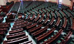 Oficjalnie: PiS z samodzielną większością w Sejmie, ale traci Senat