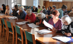 Konferencja zdrowotna dla seniorów w ząbkowickim starostwie