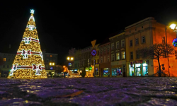 Ząbkowicki rynek już w świątecznym klimacie [foto]