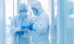 Kilkanaście nowych przypadków i kolejne zgony. Dane dot. koronawirusa w powiecie - 12.01, godz. 10