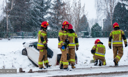 Zadymienie w budynku mieszkalnym, zalania, pożary sadzy i kolizja. Raport z działań strażaków