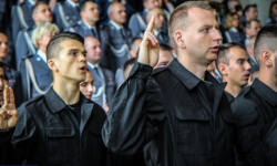 Szukasz dobrze płatnej i prestiżowej pracy? Wstąp do policji. Trwa rekrutacja [video]