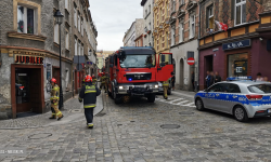 Zadymienie w mieszkaniu przy ul. Grunwaldzkiej. Przypaliła się potrawa pozostawiona na kuchence