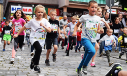 Ząbkowicka Dycha z dziecięcym akcentem. Bieg wokół rynku dla najmłodszych [foto]