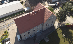 Świetlica wiejska i przedszkole gminne w Bobolicach z nowym dachem