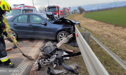 Zderzenie dwóch mercedesów na skrzyżowaniu krajowej ósemki z ul. Wrocławską [foto]