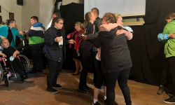 Teatr Ruch z Domu Pomocy Społecznej „Zamek" w Opolnicy sprawił, że wszyscy przestali się ruszać...!