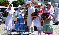 Konkurs na najciekawszy strój parady piernikowej. Na zwycięzców czekają atrakcyjne nagrody