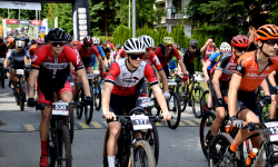 Rzesza kolarzy zalała Bardo. MTB Bike Maraton w Mieście Cudów [foto]