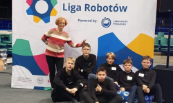 Uczniowie ze Szkoły Podstawowej w Budzowie z sukcesami w „Lidze Robotów"