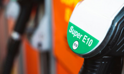 Nowe paliwo na stacjach. Sprawdź, czy twój samochód może korzystać z E10 [wyszukiwarka]