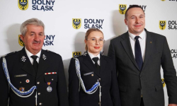 Strażacy-ochotnicy z Przedborowej i Niedźwiedzia z nowymi samochodami ratowniczo-gaśniczymi