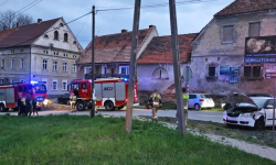 Zderzenie dwóch pojazdów na skrzyżowaniu w Sosnowej
