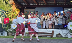 V Jubileuszowy Przegląd Zespołów Ludowych rozbrzmiał w Mąkolnie
