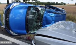 Zderzenie trzech aut na krajowej ósemce przed Ząbkowicami Śląskimi [foto] [aktualizacja]