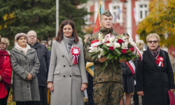 Narodowe Święto Niepodległości w Złotym Stoku – wspólna modlitwa, przemarsz i hołd dla Ojczyzny