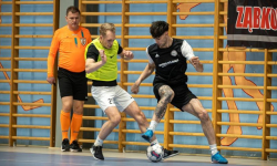 Ząbkowicka Liga Futsalu wkroczyła w decydującą fazę. Znamy cztery ekipy, które zawalczą o mistrza
