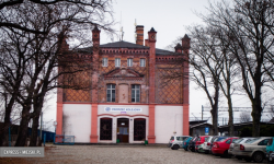 Dworzec w Kamieńcu Ząbkowickim w rękach gminy. Umowa podpisana, czas na zmiany