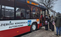 Coraz więcej pasażerów wybiera Ziębicką Komunikację Autobusową
