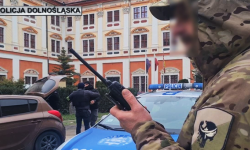 Policyjne ćwiczenia w Henrykowie i Krzelkowie. W akcji także śmigłowce Black Hawk i Bell