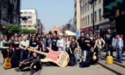 Ziębiczanie na Gitarowym Rekordzie Guinnessa we Wrocławiu