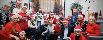 Święty Mikołaj odwiedził uczestników zajęć terapeutycznych Poradni Empiria w Ziębicach