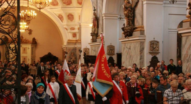 Henryk Gulbinowicz swoje 90. urodziny postanowił świętować w Bardzie