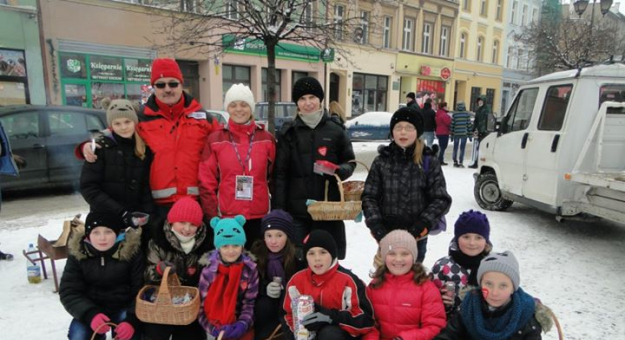 Część wolontariuszy podczas ubiegłorocznego finału