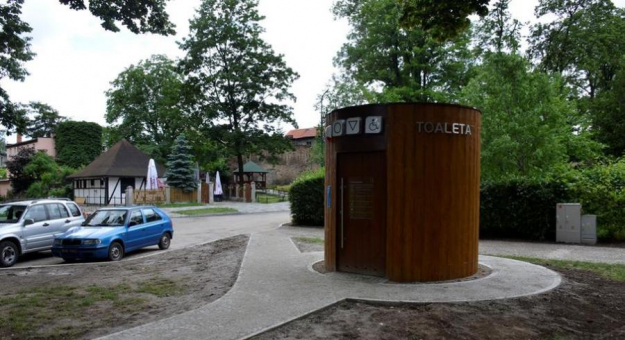 Toaleta w ząbkowickim parku miejskim już niebawem będzie otwarta