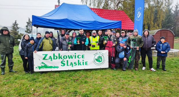 Deszczowe zawody wędkarskie na rozpoczęcie sezonu