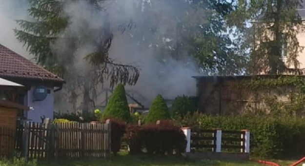 52-letnia kobieta jest podejrzana o podpalenie altanki w jednej z miejscowości w gminie Kamieniec Ząbkowicki