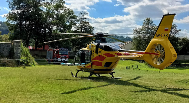 7-latek helikopterem Lotniczego Pogotowia Ratunkowego został przetransportowany do szpitala we Wrocławiu