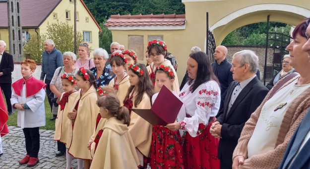 Lokalna społeczność odrestaurowała figurę św. Jana Nepomucena