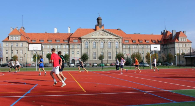 Budynek Liceum Ogólnokształcącego im. Władysława Jagiełły w Ząbkowicach Śląskich